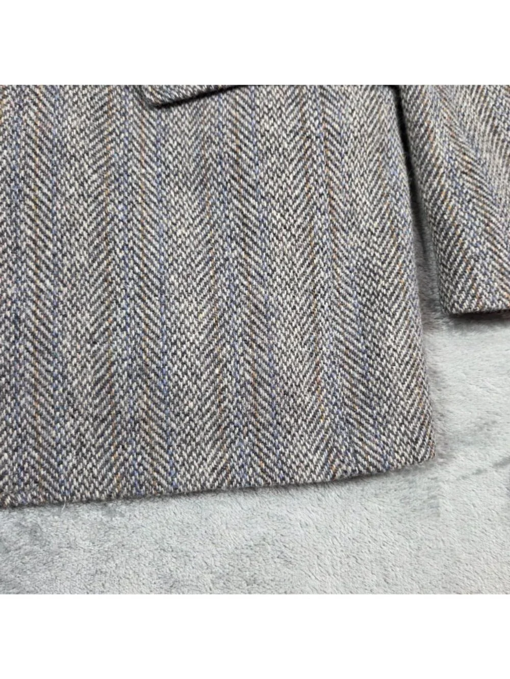 Vintage Woolrich Sport Coat Mens 46R Blue Herringbone Wool Tweed Blazer Jacket